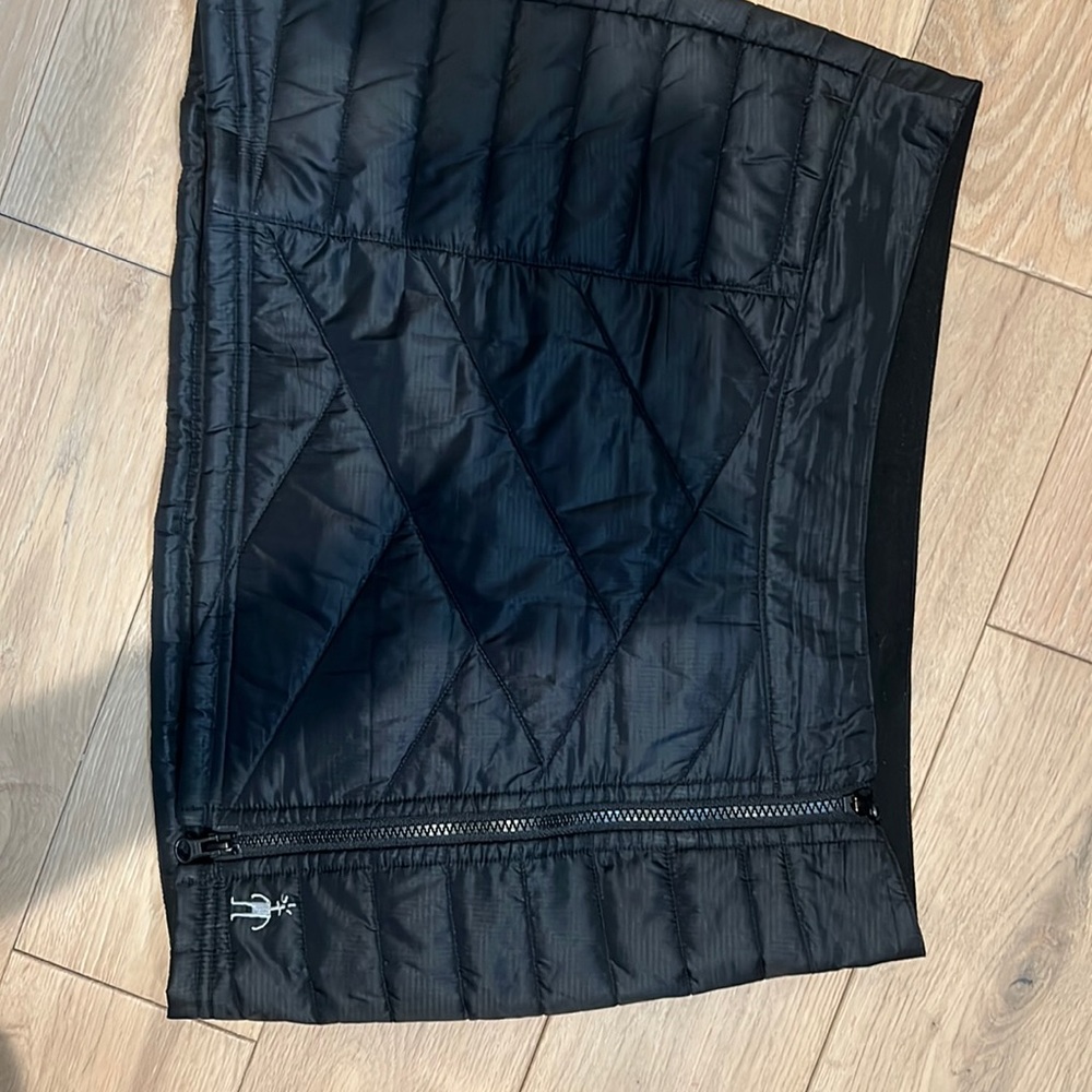 Women Smartwool Down Black Skirt size Small